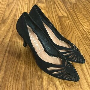 Jeffrey Campbell Black Suede Vent Pumps SZ 9
